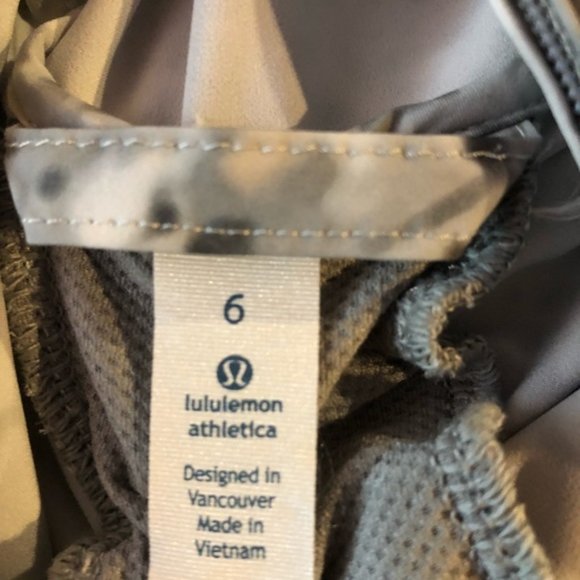Lululemon lightened up half zip pullover fleur - Picture 8 of 8